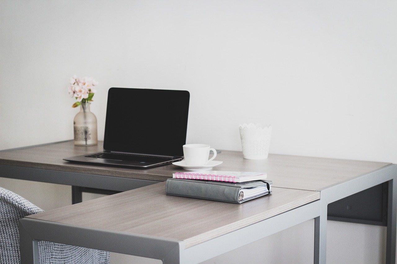 在宅勤務で腰痛を軽減するための寝具選びは？