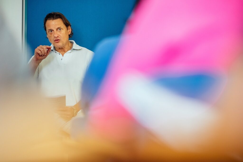 腰痛を和らげる敷布団の反発力とは？寝返りが楽になる理由を解説！