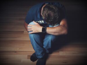 高反発敷布団は腰痛に効果的？防ダニ加工の口コミを徹底調査！